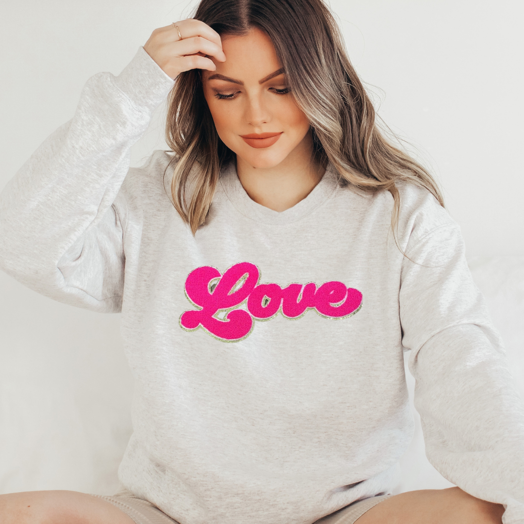 Love / XOXO in Chenille Bright Pink